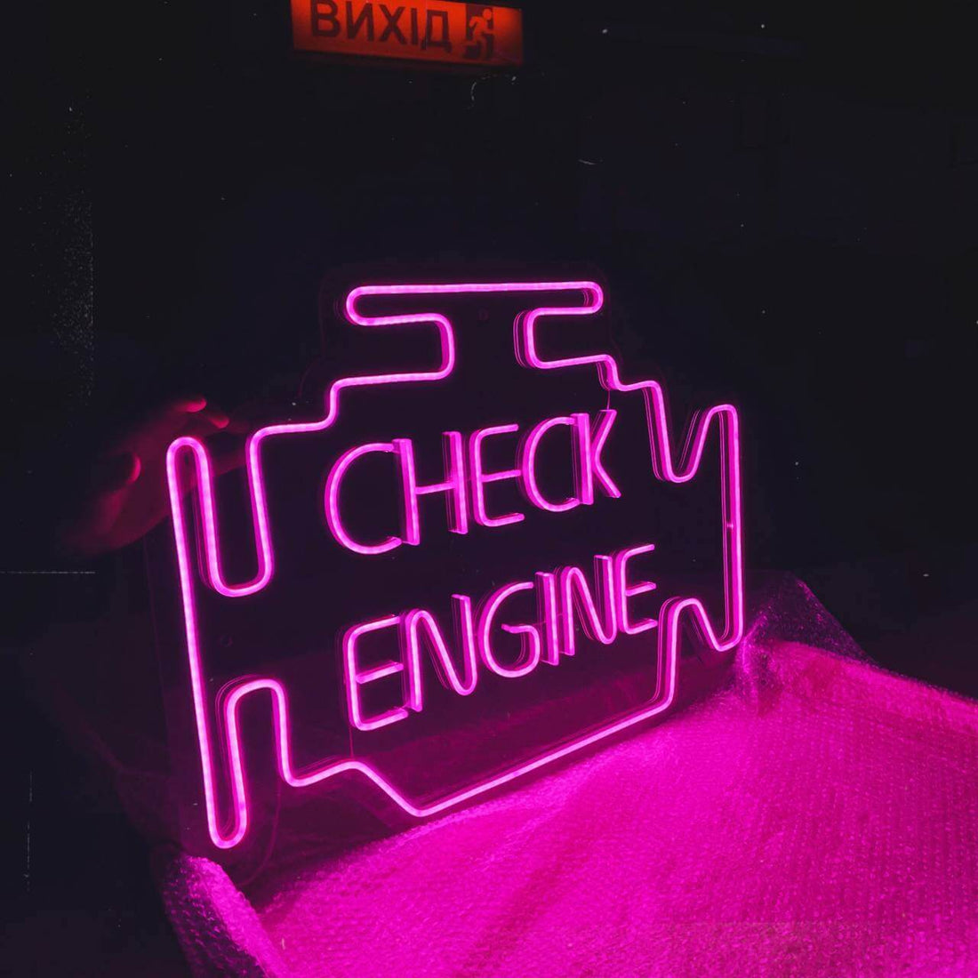 LED neon "Check Engine"